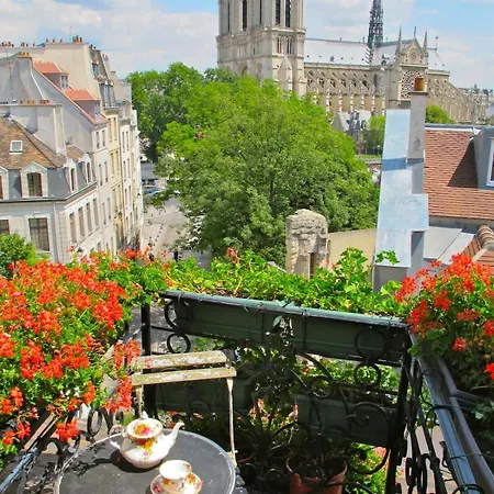 Apartmán A Penthouse Balcony Esmeralda With Ac Paříž