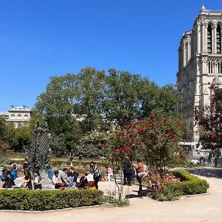 A Penthouse Balcony Esmeralda Daire *